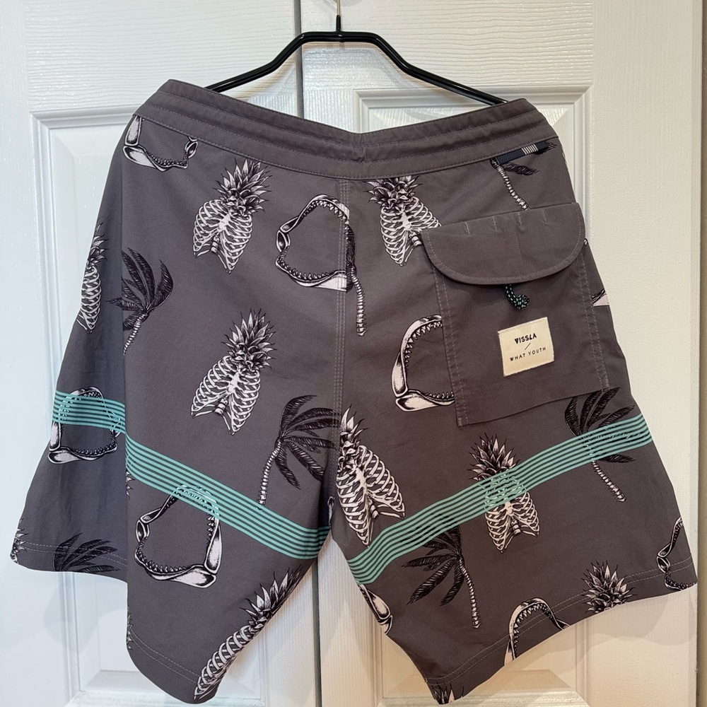 VISSLA Gray and Green Board Shorts with Nature-Inspired Design